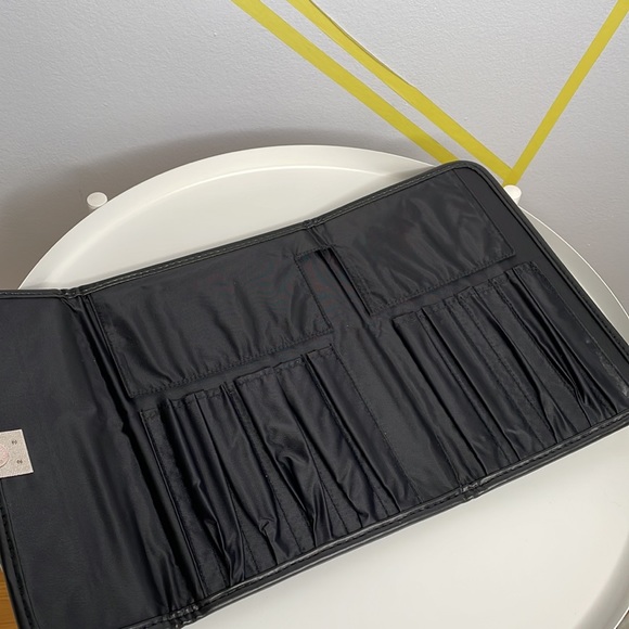 Sephora Quilted Brush Carrying Case - Picture 3 of 4